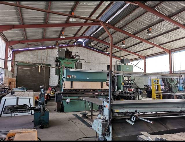 3,228M² WAREHOUSE FOR SALE IN HERIOTDALE